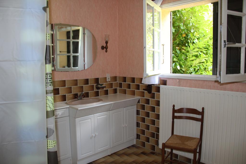 Holiday Home Maison De La Litiere Pugny-Chatenod 部屋 写真